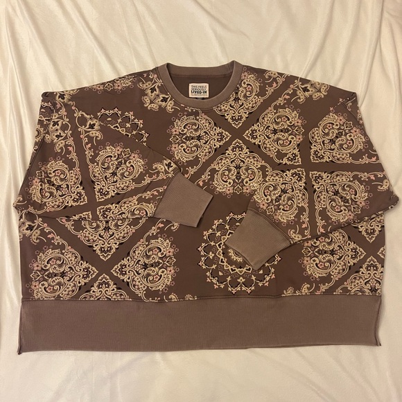 American Eagle Outfitters Brown Paisley Sweatshirt - Picture 2 of 5